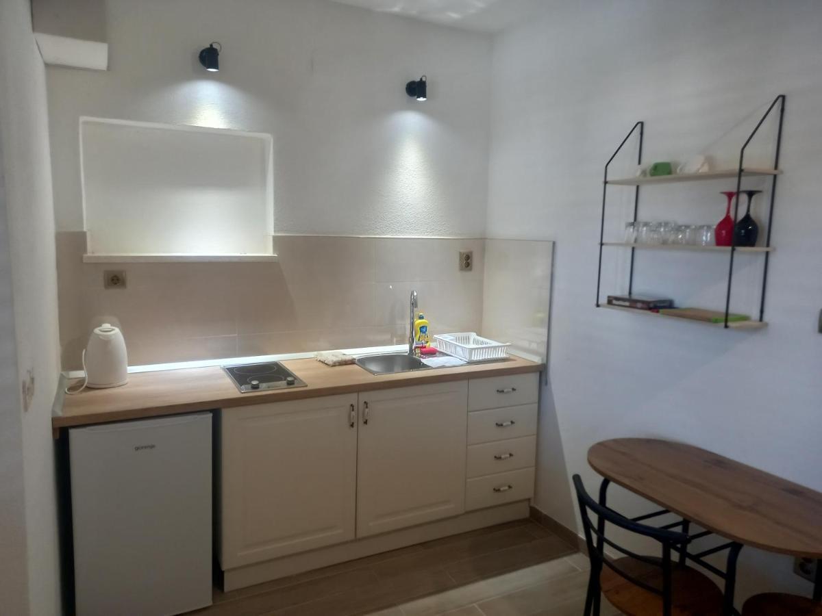 Apartment Karmen Sumartin Εξωτερικό φωτογραφία